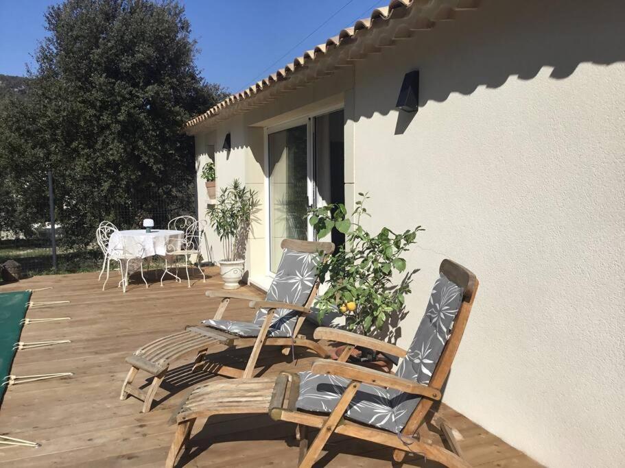 Studio De Charme Avec Piscine Fontaine-de-Vaucluse Eksteriør billede
